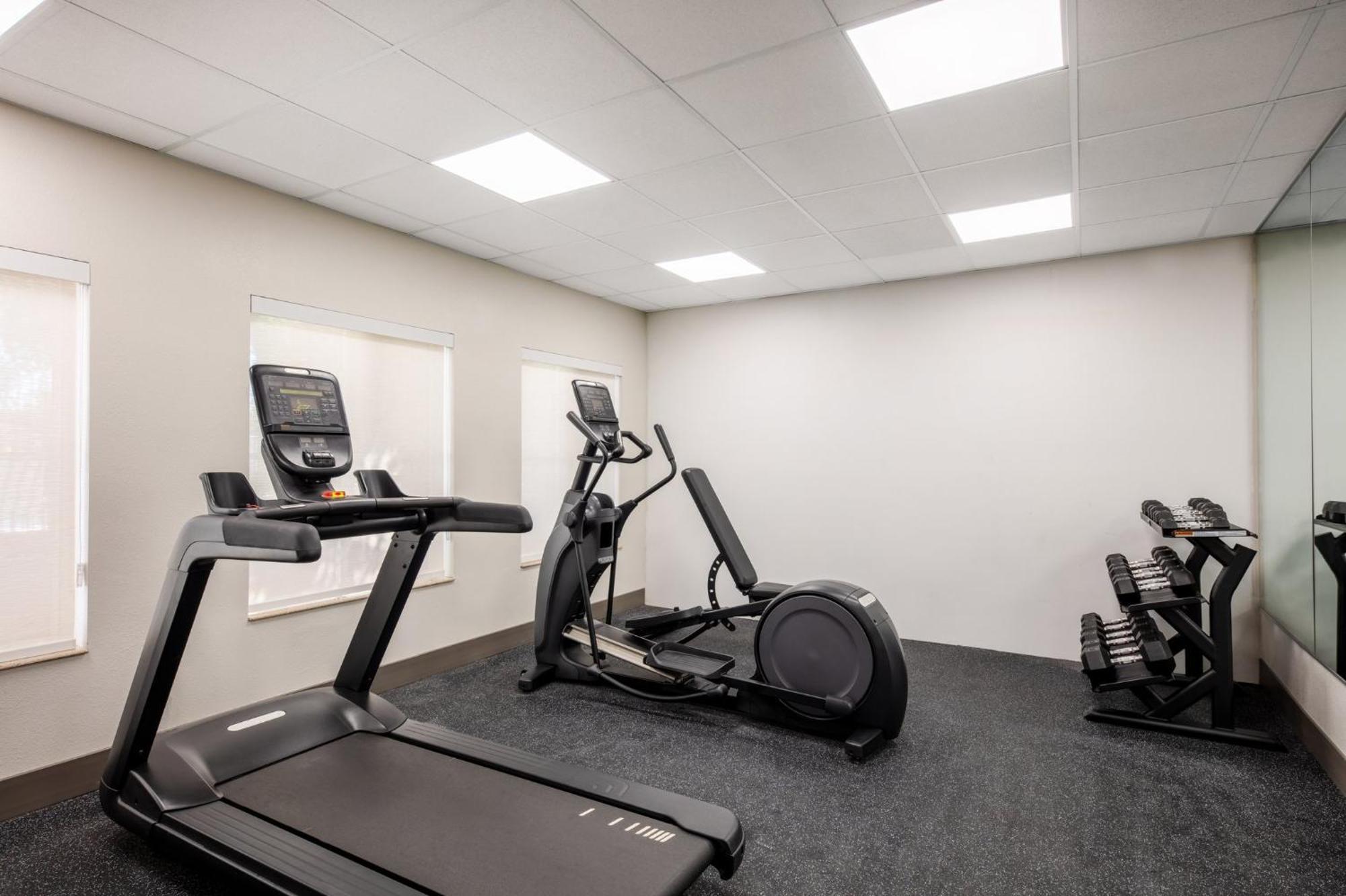 Holiday Inn Express Turlock By Ihg Kültér fotó