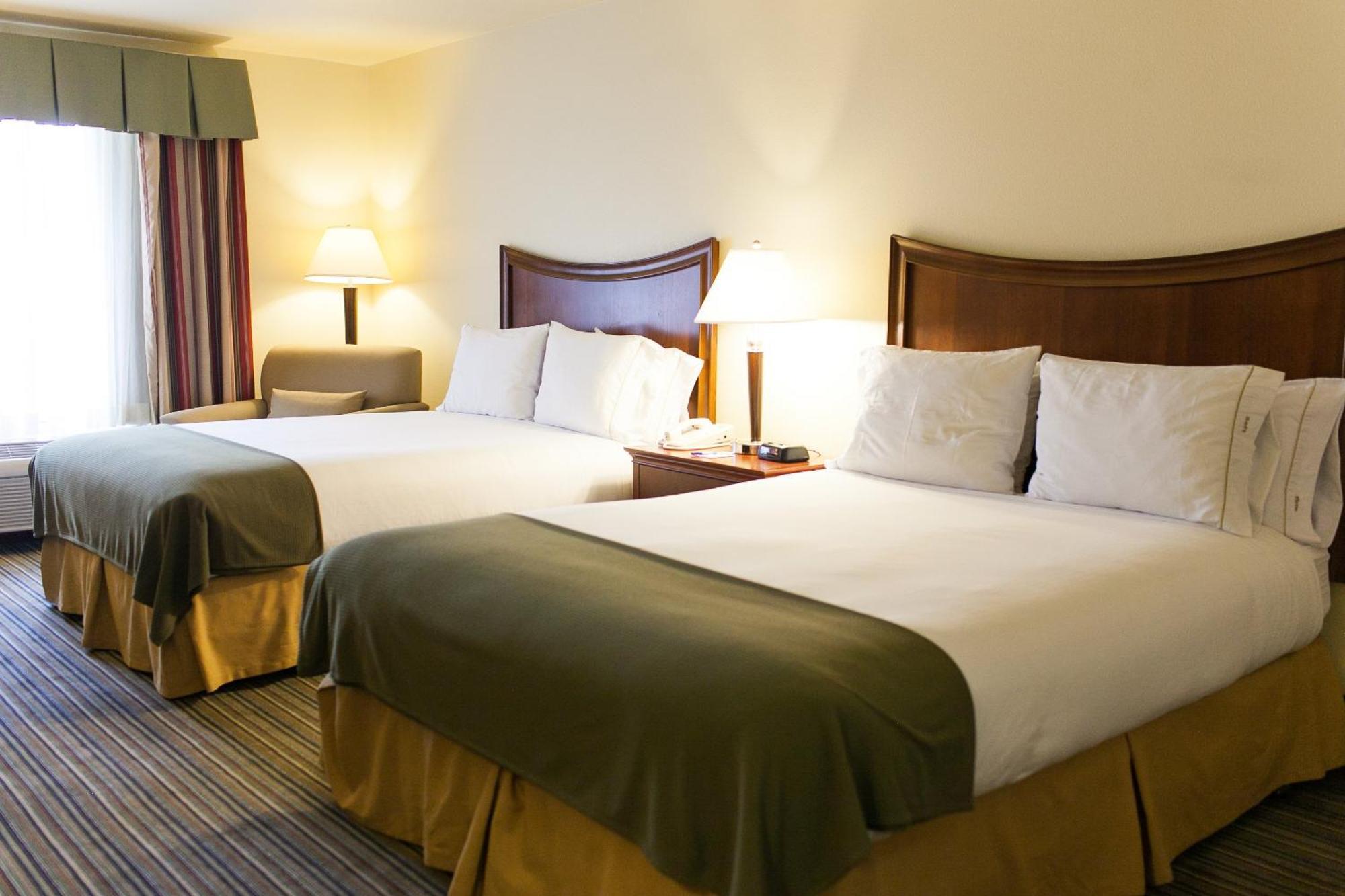 Holiday Inn Express Turlock By Ihg Kültér fotó