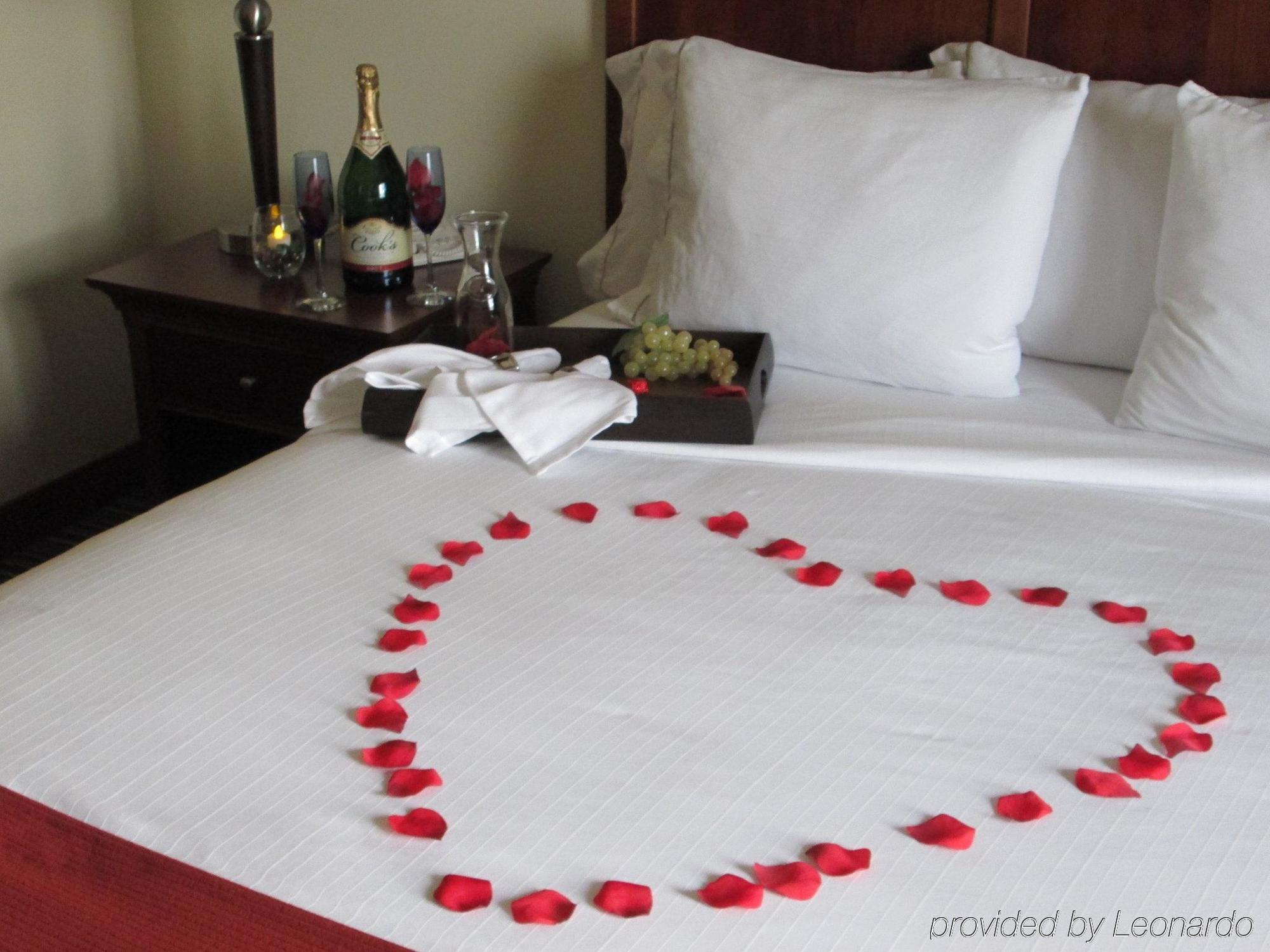 Holiday Inn Express Turlock By Ihg Kültér fotó